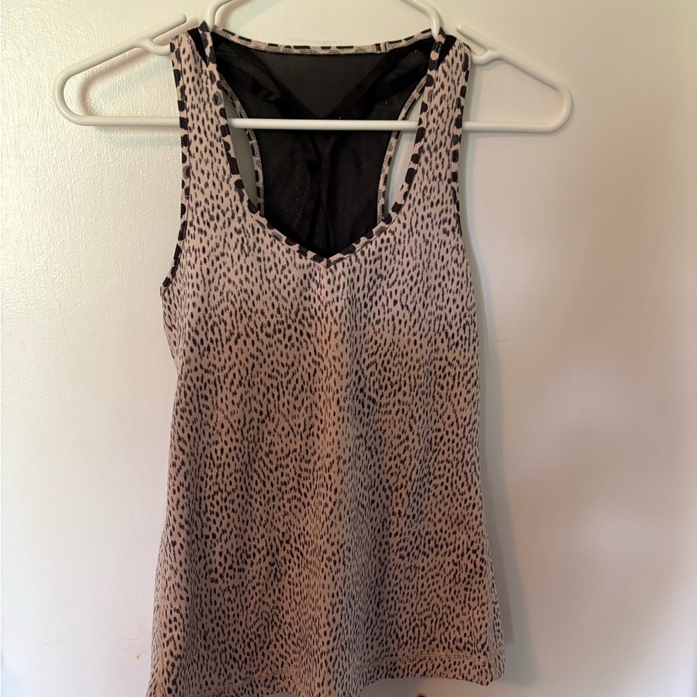 Lululemon tank